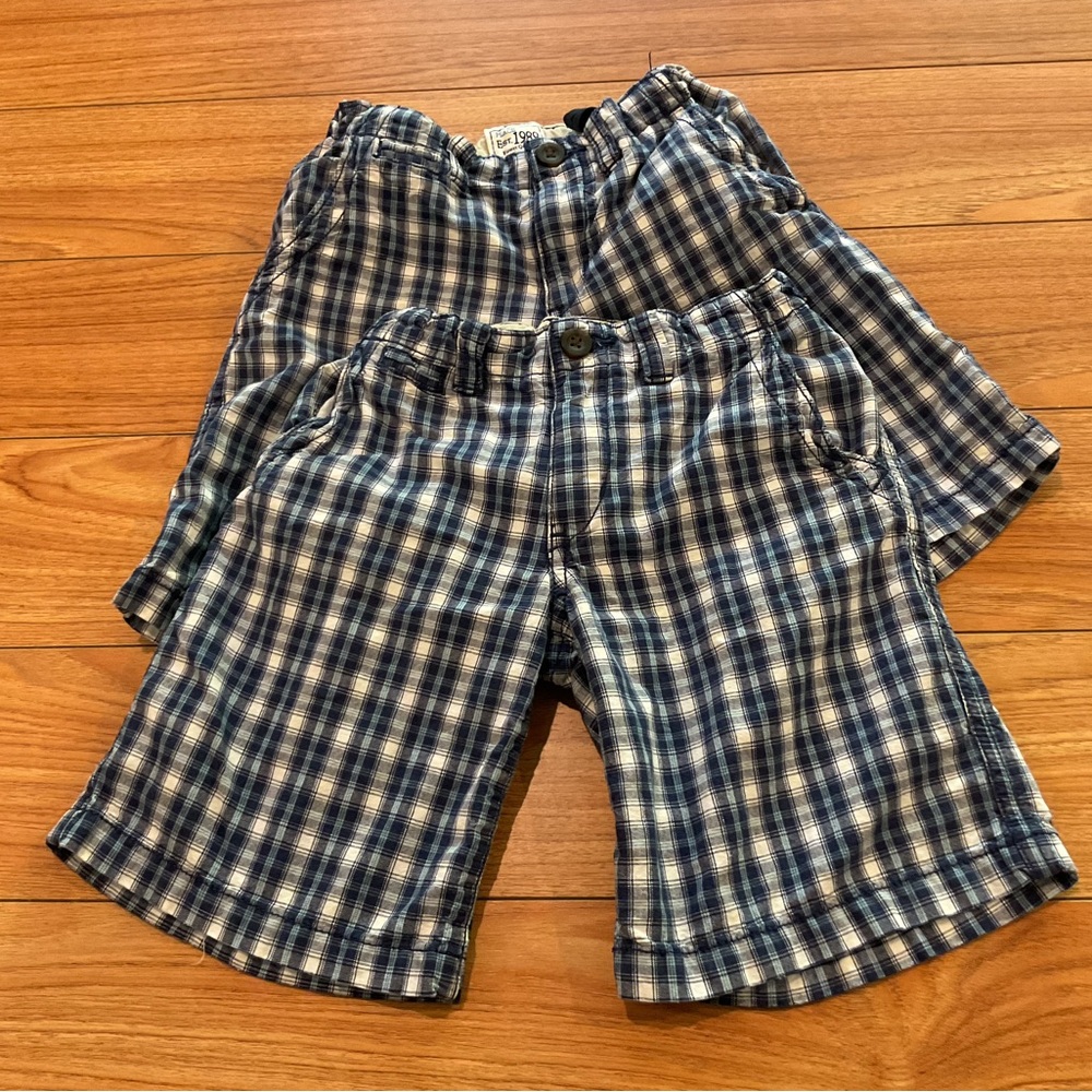 2 Place Blue and White Plaid Kids Shorts size 6